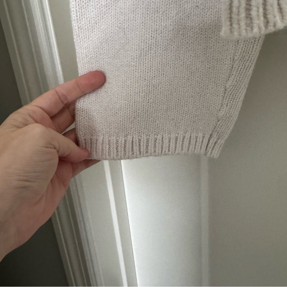 GAP Textured Knit Sweater in Cream size Medium Tall - Picture 5 of 8